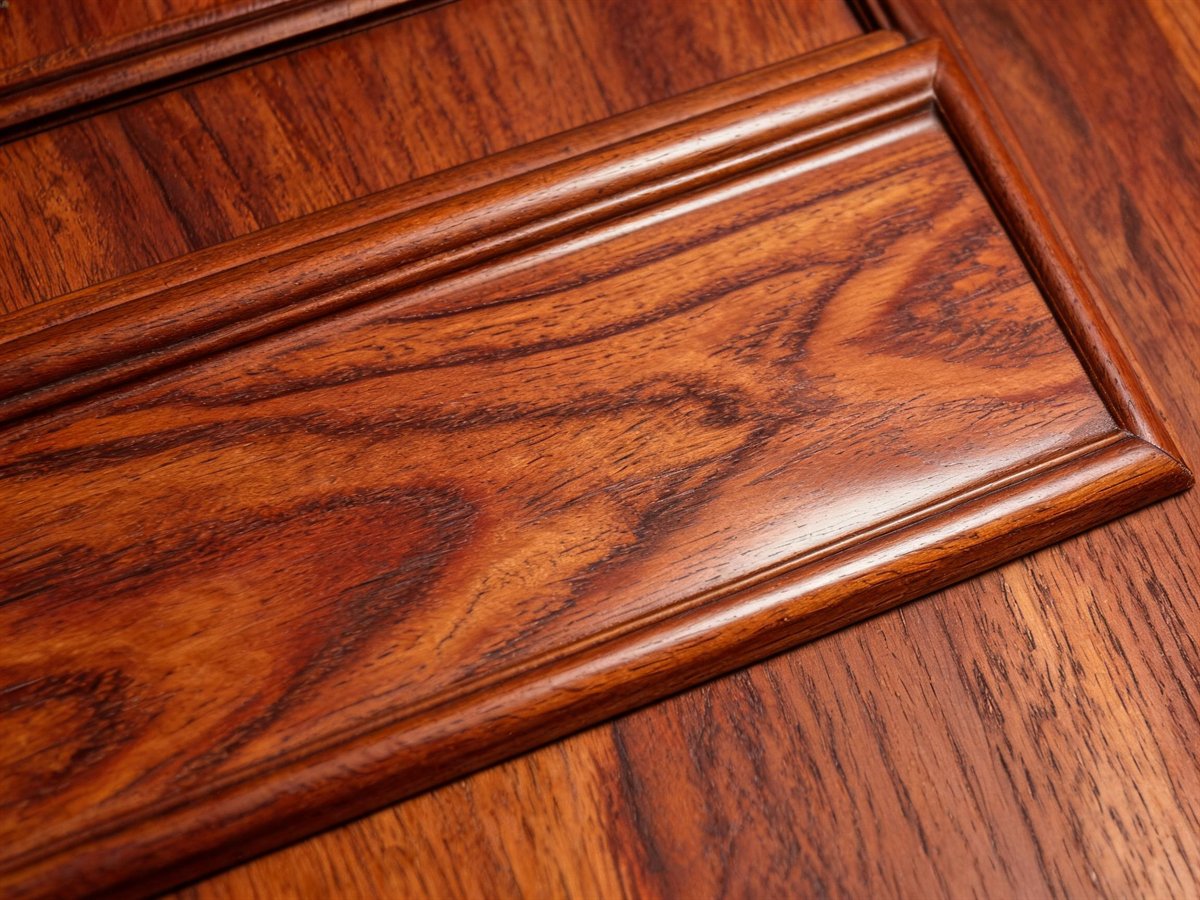 Solid Wood (Mahogany/Oak/Walnut)