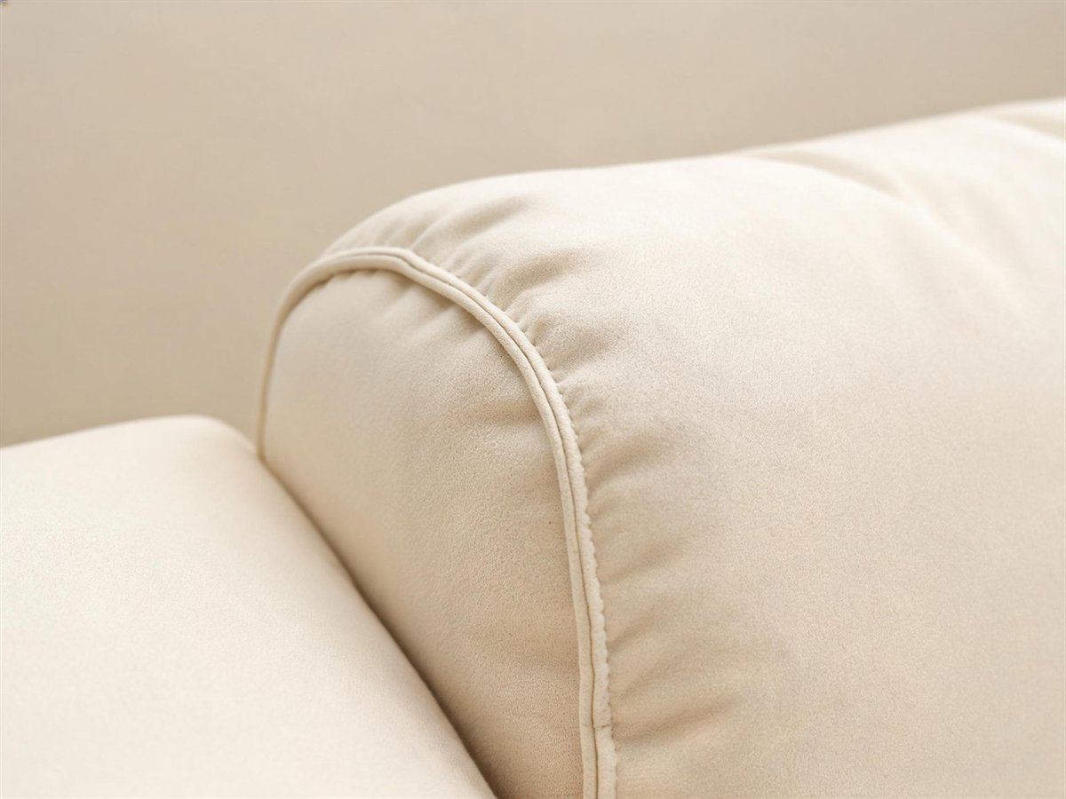 Le Bambole Seam detail