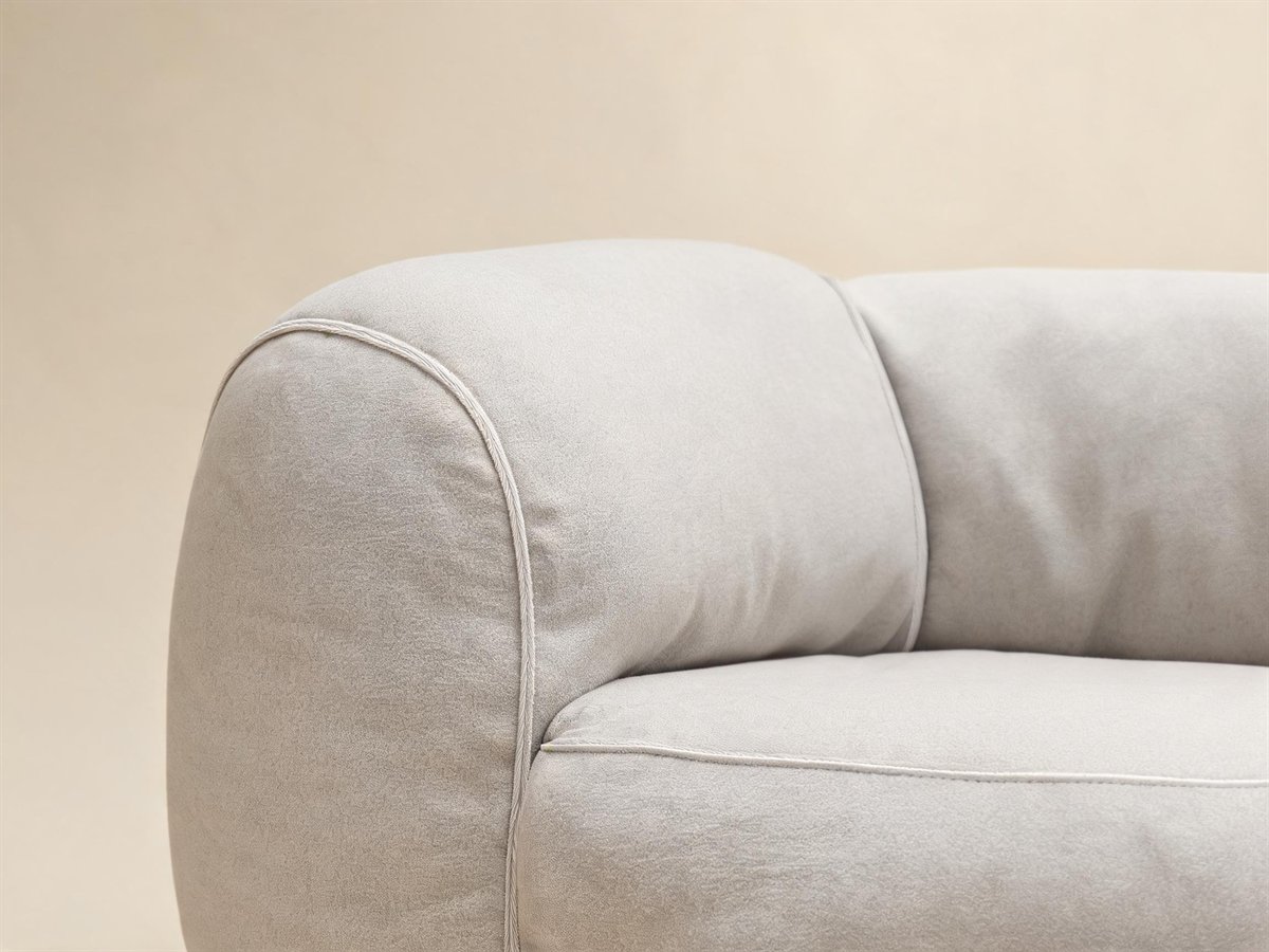 Stay Sofa Seam detail