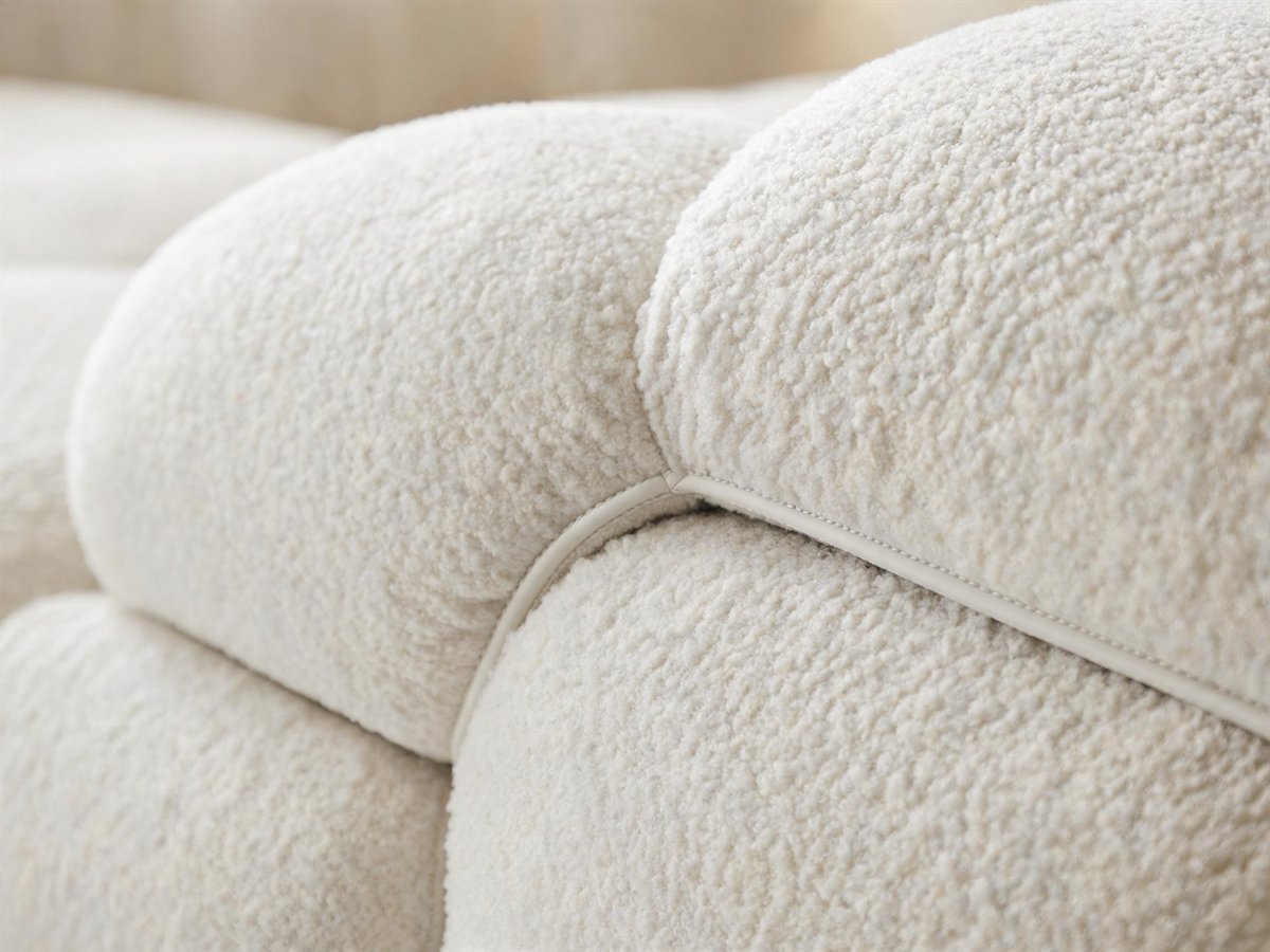 The Original Cloud Sectional Seam detail